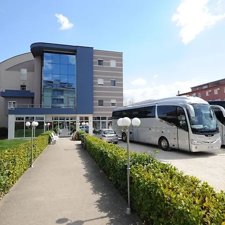 Rosabel Hotel 3*